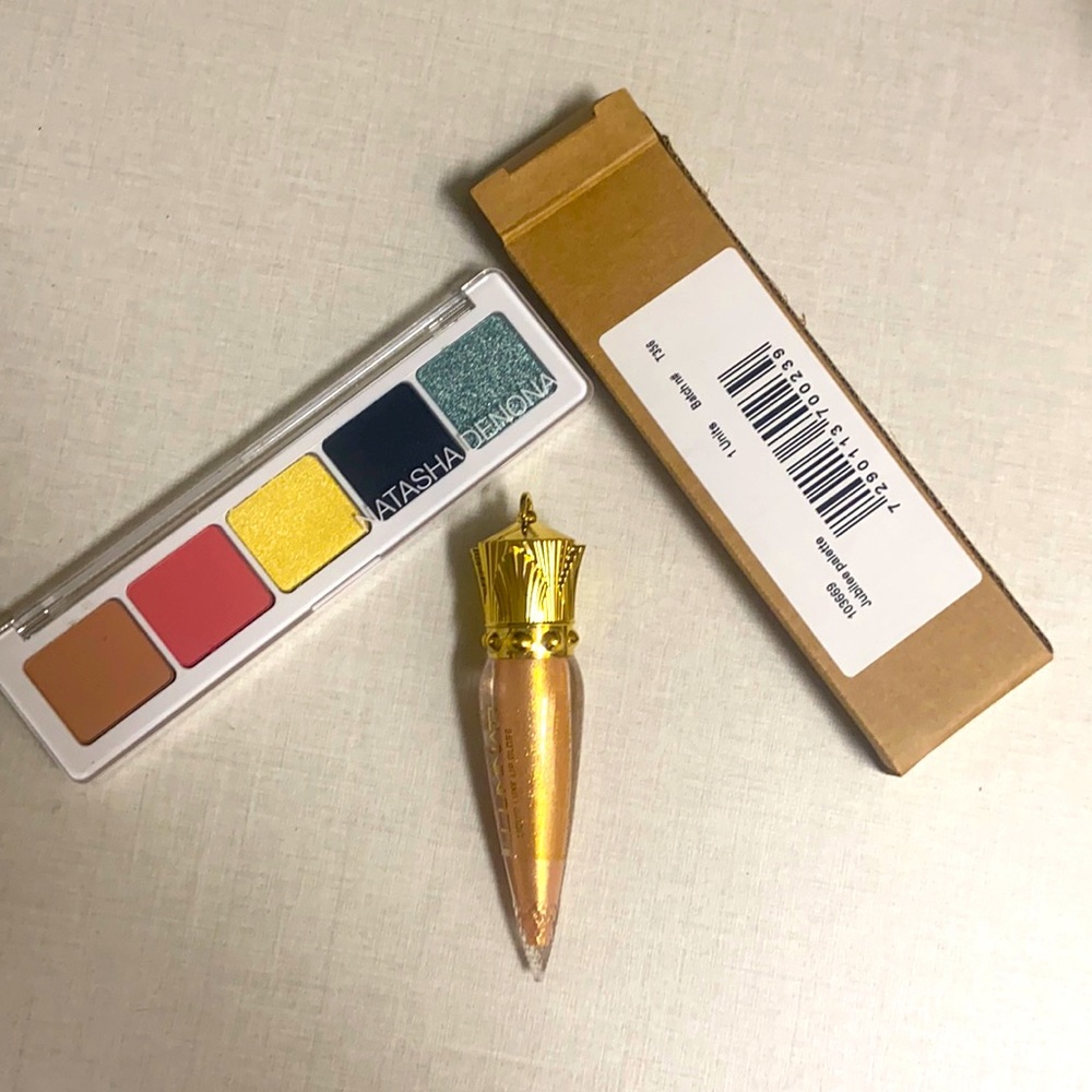 NWT eyeshadow palette and lipgloss